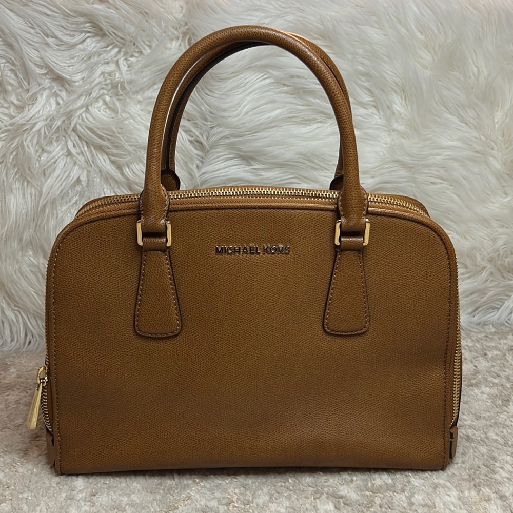 Michale Kors handbag with cross body strap (rarely used)